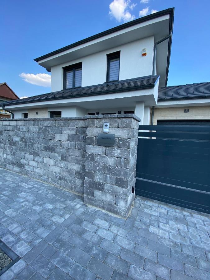 贾尔Twin House公寓 外观 照片