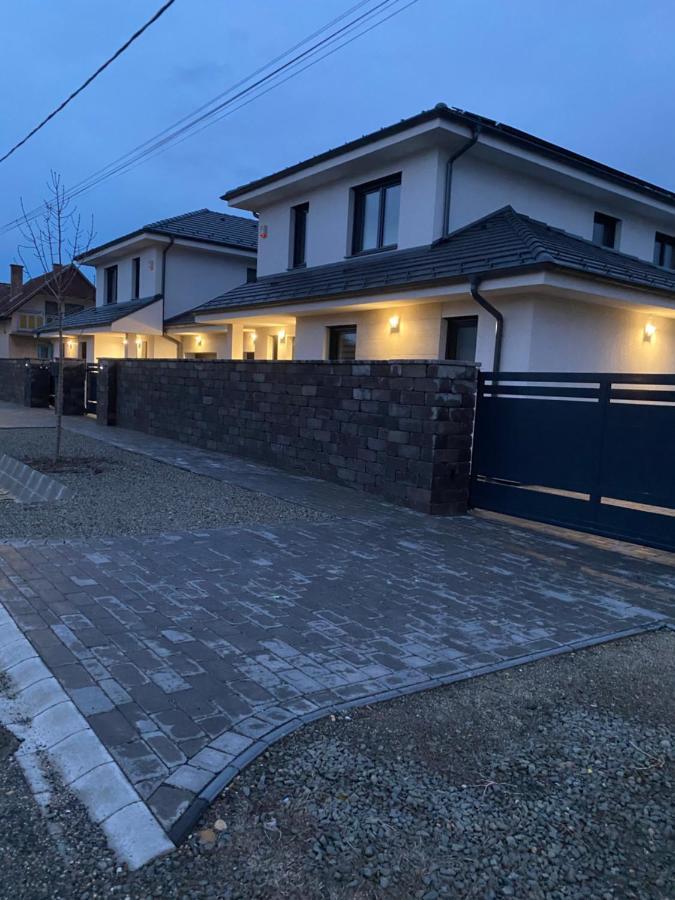 贾尔Twin House公寓 外观 照片